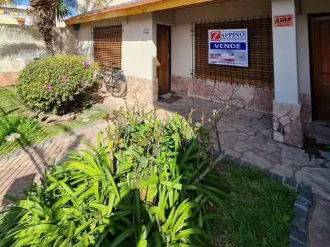 VENTA DE CASA 5 AMB CON PARQUE Y  PISCINA EN CIUDAD MADERO,