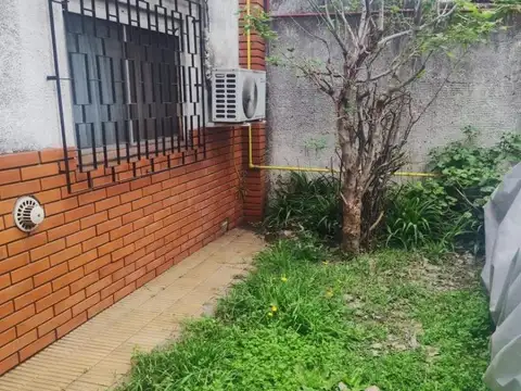 Casa en Venta con 4 cocheras