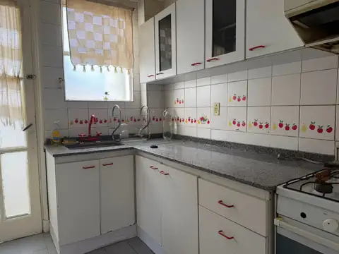 Depto Tipo Casa en Alquiler Temporal 50 años
