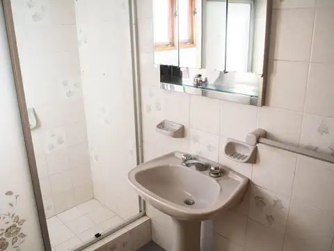 Depto Tipo Casa en Venta con 1 cocheras