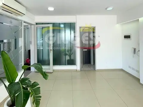 Oficina en Alquiler al Norte