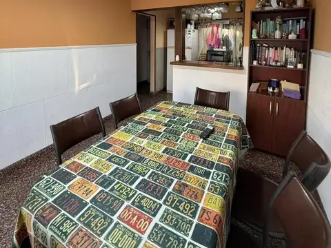 Depto Tipo Casa en Venta 60 años