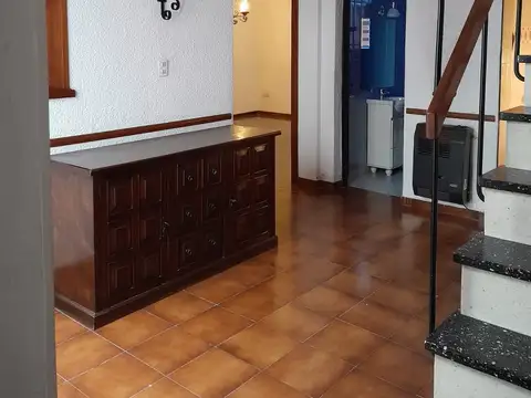 Depto Tipo Casa en Venta de 7 ambientes