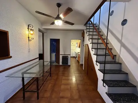 Depto Tipo Casa en Venta de 5 dormitorios