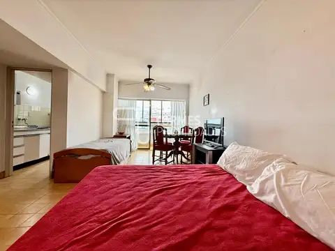 VENTA Departamento 1 ambiente con balcón y vista parcial al mar | Centro Mar del Plata
