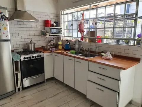 Departamento 4 ambientes con 3 baños