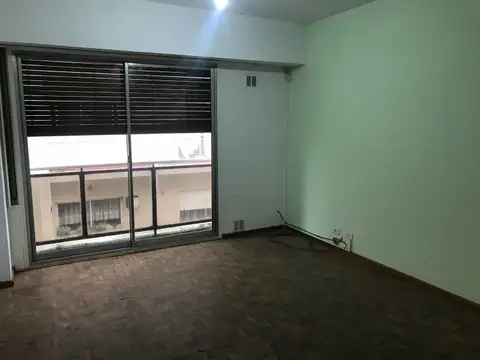 Depto Tipo Casa en Venta 40 años