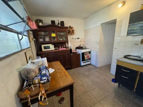 (Cuzco 1500) a metros Dean Funes 1500, casa de 2 dormitorios