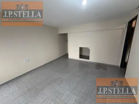 Oficina 16 m² en PA p/ escalera - Tablada