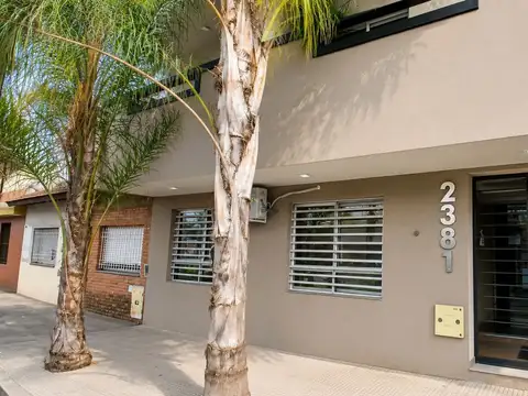 Oportunidad Departamento de 2 Ambientes San Justo Centro frente C/Balcon escucha Ofertas