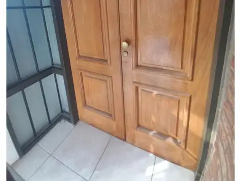 Av Rioja Sur 500, Piso 1