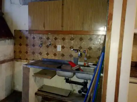 Depto Tipo Casa 3 ambientes con 2 baños