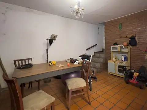 Depto Tipo Casa en Venta 40 años