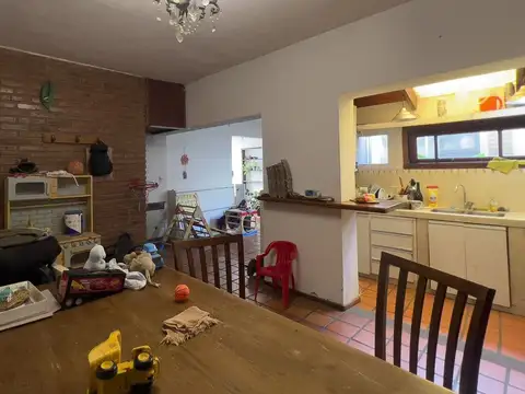 Depto Tipo Casa en Venta de 4 dormitorios