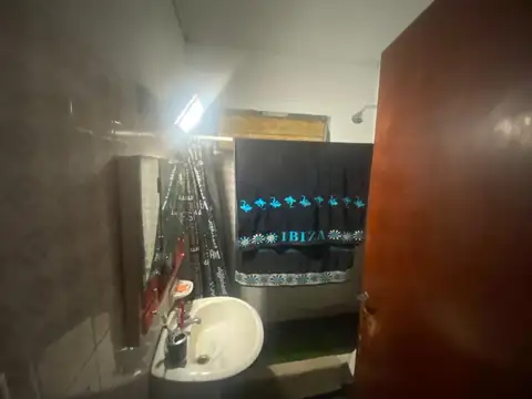 Casa en Venta en Plaza Sarmiento, USD 75.000