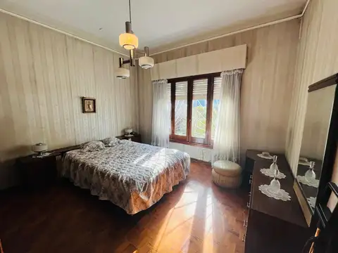 Casa 2 ambientes con 1 baño