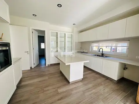 Casa en Venta de 6 dormitorios