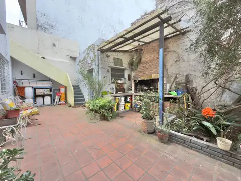 Depto Tipo Casa 4 ambientes con 2 baños