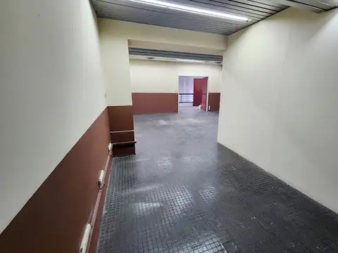 Oficina en Venta con 2 cocheras