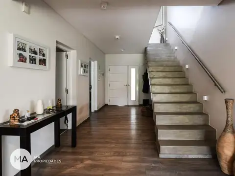 Casa en Alquiler en San Sebastian, USD 2.800