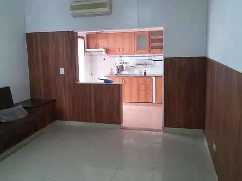 Depto Tipo Casa en Alquiler de 3 ambientes