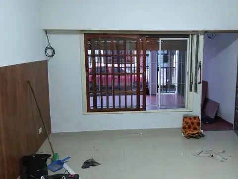 Depto Tipo Casa en Alquiler en Tablada, $ 600.000