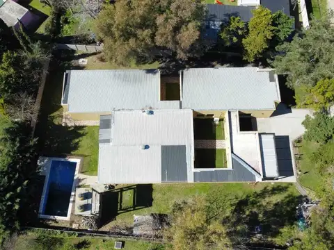 Local en Venta en Francisco Alvarez, USD 950.000