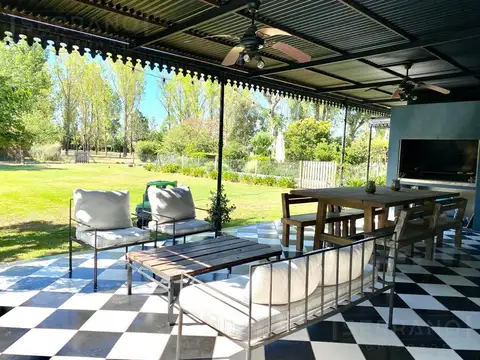 Alquiler Segunda Quincena Enero  con piscina vista a pulmón verde. Estancias del Pilar