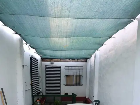 Depto Tipo Casa 4 ambientes con 2 baños