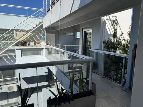 Departamento en Alquiler con 1 cocheras