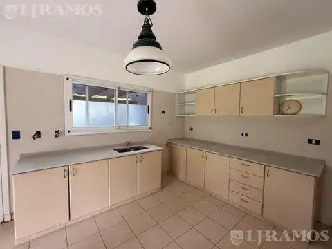 Casa en Alquiler 25 años
