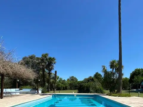 Casa en Venta en Villa Elisa, USD 600.000