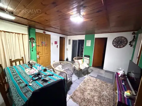 Casa en Venta con 2 cocheras