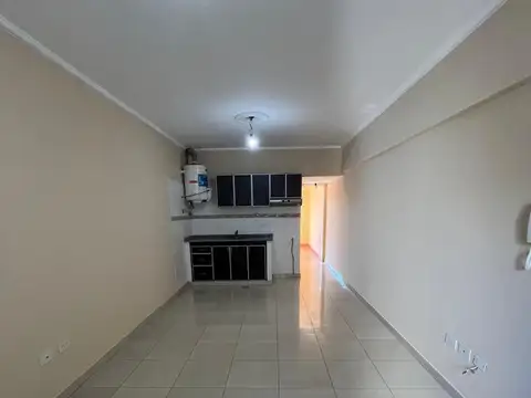 Labarden 2700, Piso 1