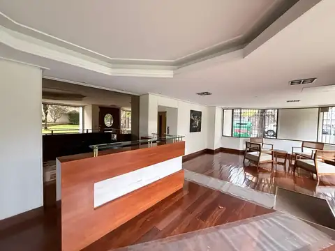 PISO 5 AMBIENTES CON COCHERA FIJA Y CUBIERTA