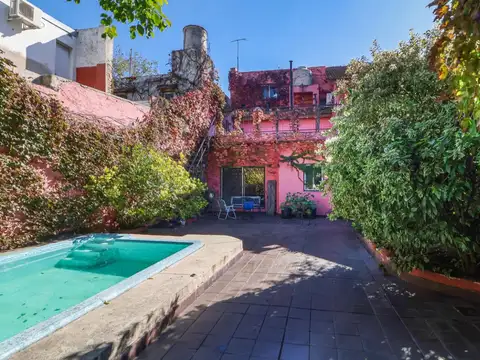 VENTA CASA LOTE PROPIO 5AMB JARDIN PILETA SAAVEDRA