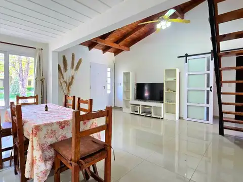 Venta casa 5 amb c/ pileta en Co. Banco Provinicia