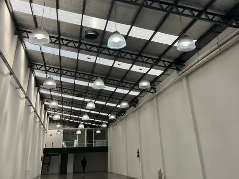 Galpon en Venta en Los Andes, USD 550.000