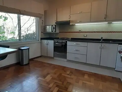 Depto Tipo Casa 4 ambientes con 2 baños