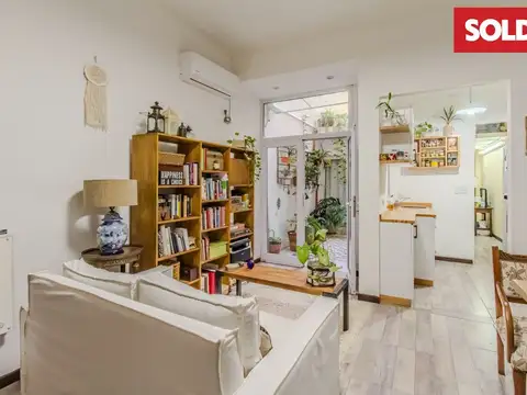 Depto Tipo Casa en Venta con 1 cocheras