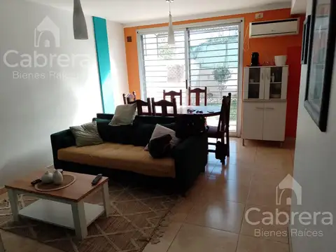 Venta PH 1 dormitorio con patio, La Plata