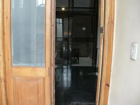 Casa en venta - 3 Dormitorios 2 Baños - Almagro