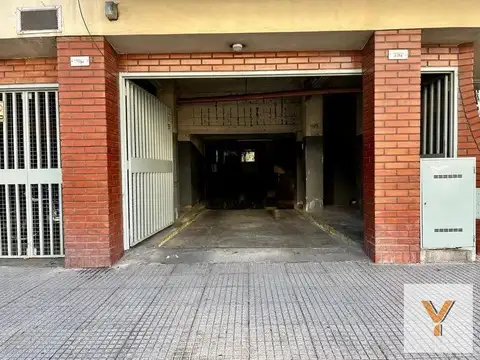 Cochera en venta - 12Mts2 - Parque Patricios