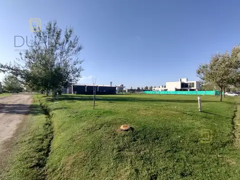 Terreno en Venta de 1611,0 m2