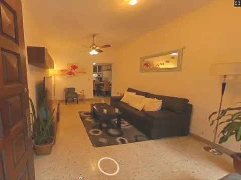Depto Tipo Casa en Venta de 4 ambientes