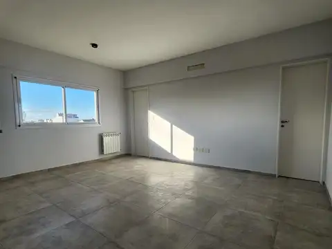Departamento en Alquiler en Villa Luzuriaga, $ 850.000