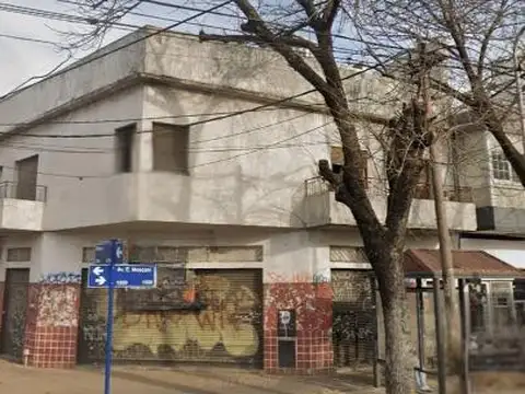 PH EN VENTA 3 AMBIENTES A REFACCIONAR ESQ. MOSCONI Y BOLIVAR, LOMAS DEL MIRADOR