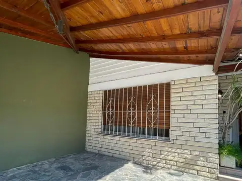 Casa en Venta en Sarandí, USD 145.000