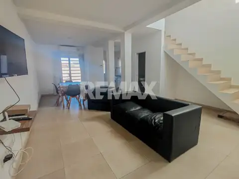 Depto Tipo Casa en Venta de 6 ambientes