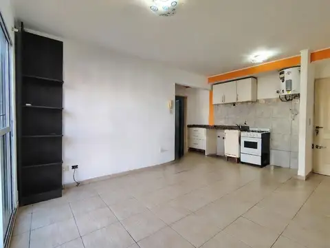 Paraguay 600, Piso 1°